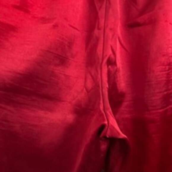 Pijama Satinada Borgoña de 2 Piezas (Burgundy Satin Pajama Set – 2 Piece) - Picture 14 of 16